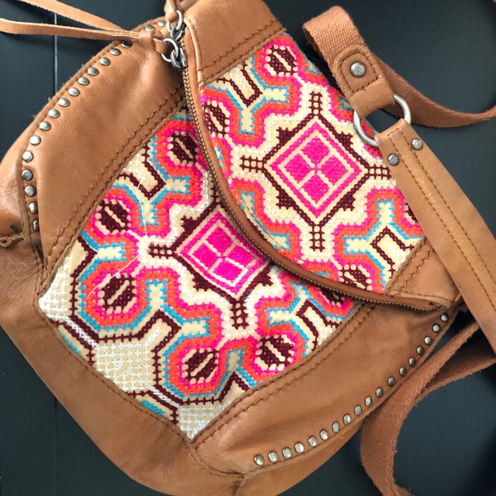Double Pocket Tribal Patterned Crossbody